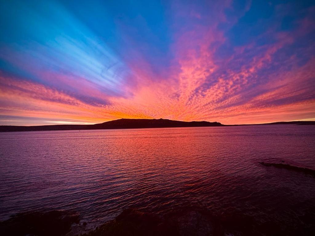 Sunset Cottage ลางเงอบาน ภายนอก รูปภาพ